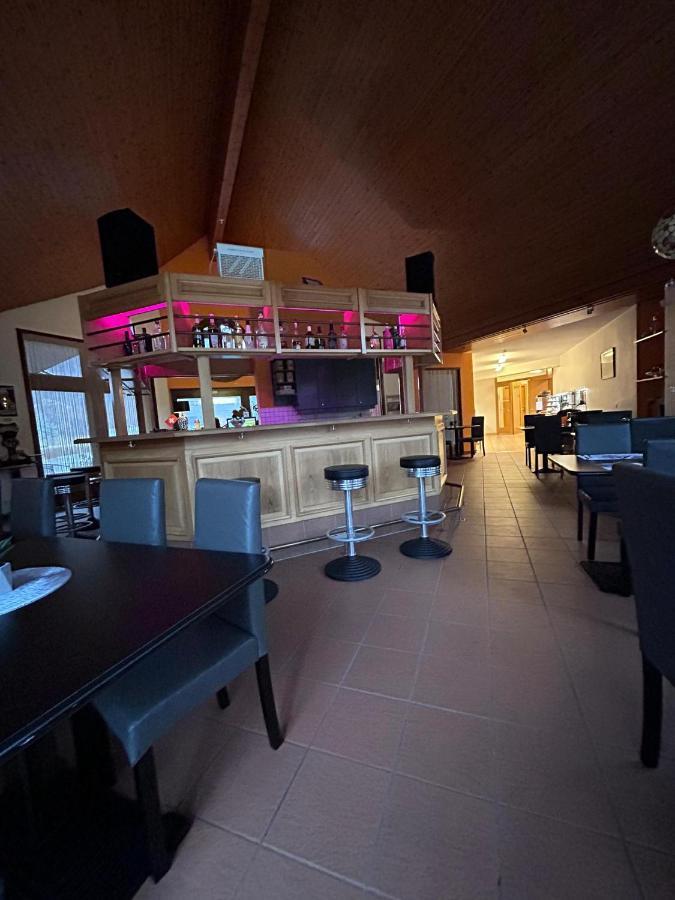 Hotel Edirol Vouvry Εξωτερικό φωτογραφία